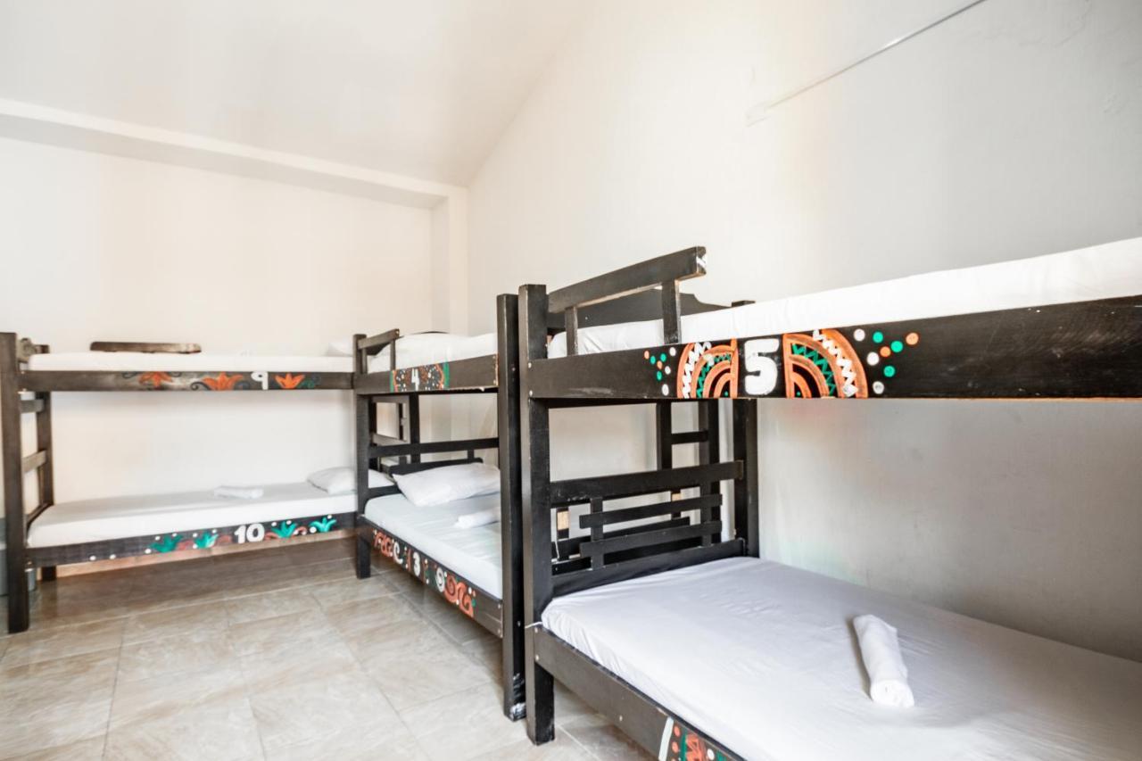 Cama en habitación compartida mixta de 6 camas